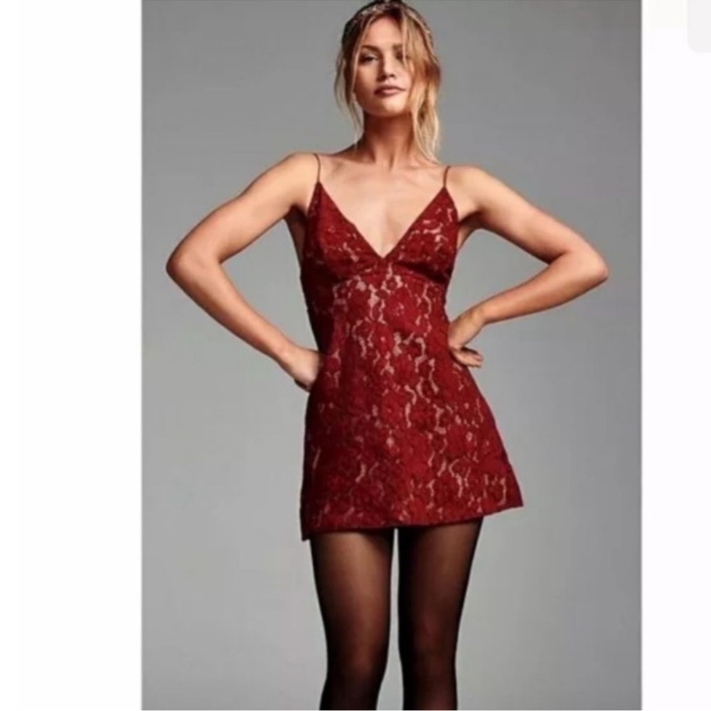 Free People Red Nude Rose Lace Dangerous Love Plunge Cocktail Mini Mod Dress